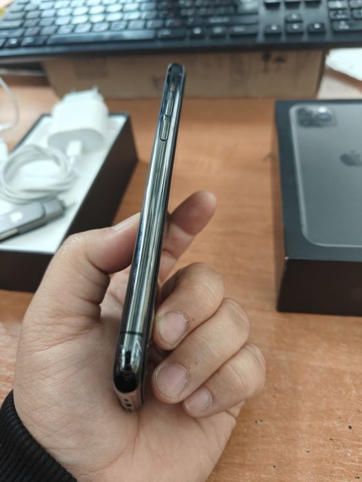 iPhone 11 pro 64gb АКБ 100% менянный