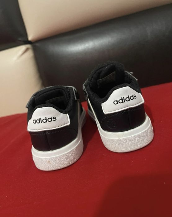 Adidasi originali copii