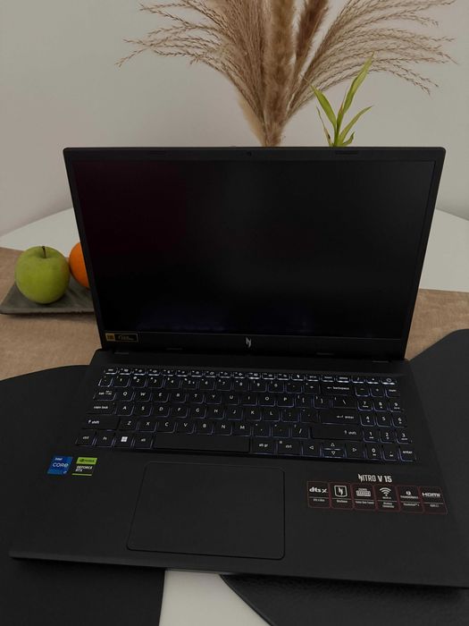 Laptop Gaming Acer Nitro V 15 i7-13620H, RTX 4060 8GB, 16GB DDR5, 144Hz