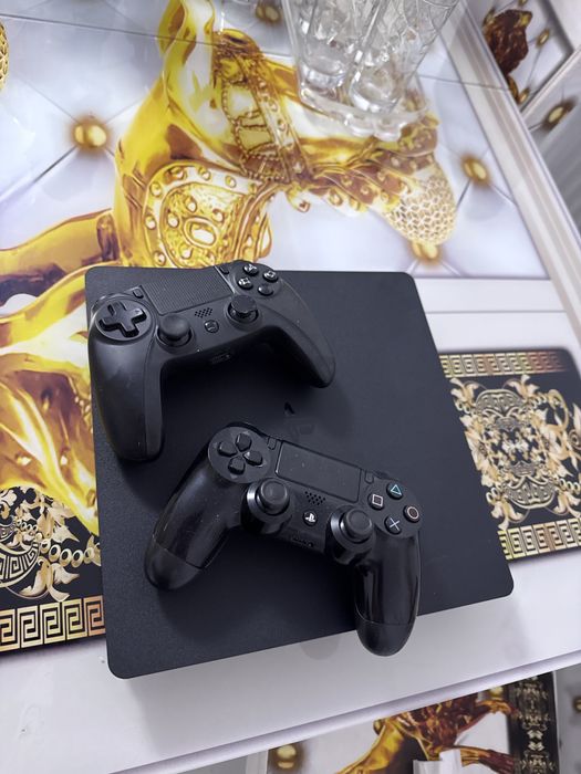 PS4 playstation 4 slim