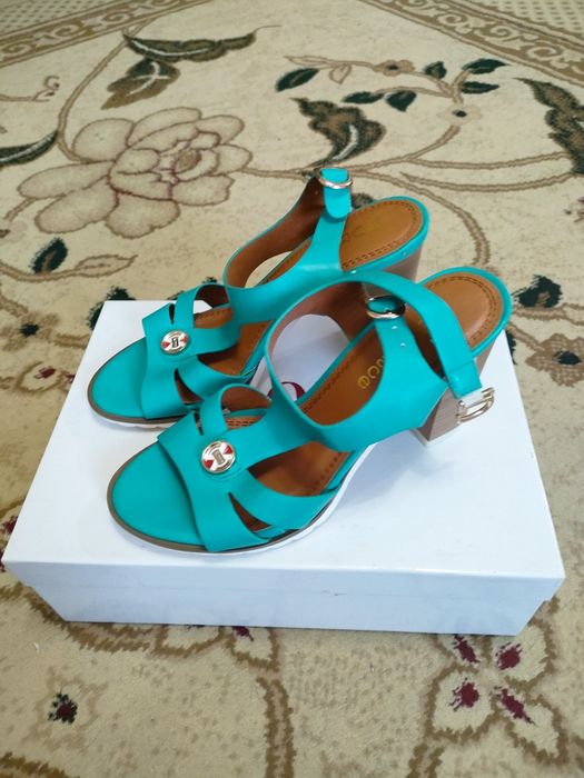 Обувь женская  размер 37