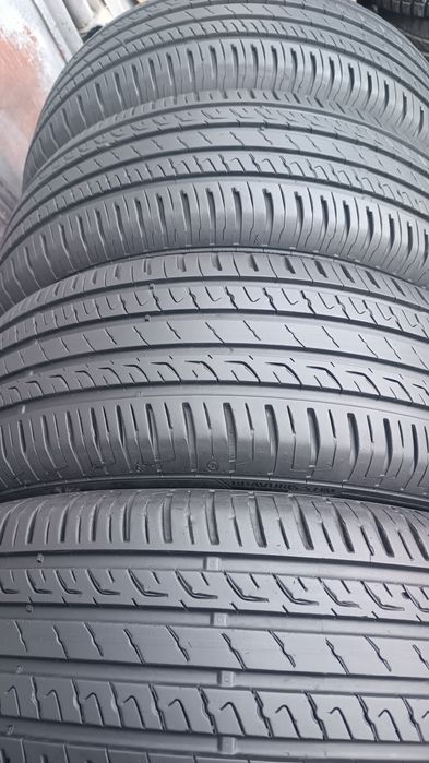 225/65/17 Barum .