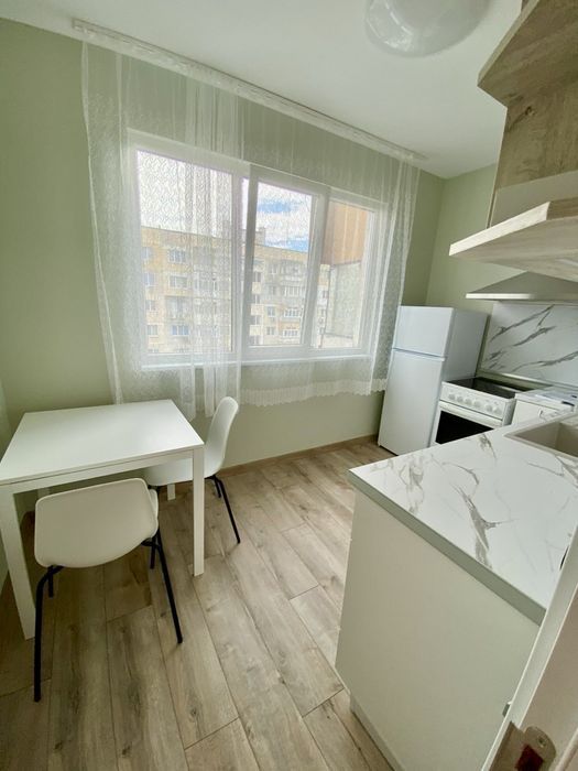 Дава се под наем Двустаен апартамент в Варна, Гранд Мол Варна - 55 кв.м за 382.5 € - Снимка #3