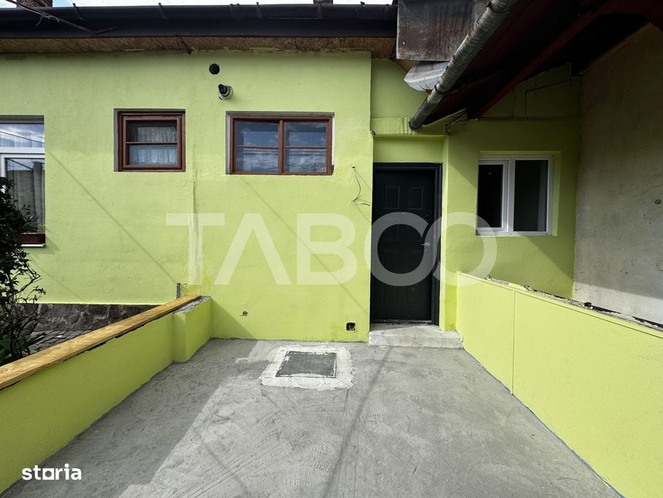 Apartament renovat la casa 3 camere 60 mpu pivnita Piata Cluj Sibiu — fotografia 1