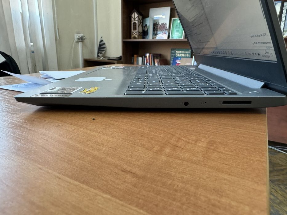 Ноутбук Lenovo