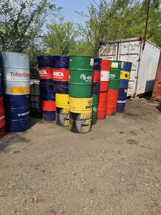 Продам бочки 200 л