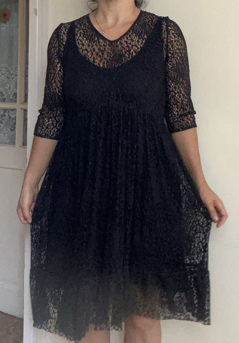 Rochie neagra dantela, scurta, L