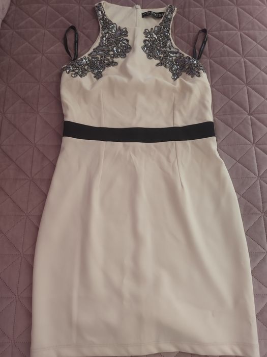 Дрехи- рокли и пола