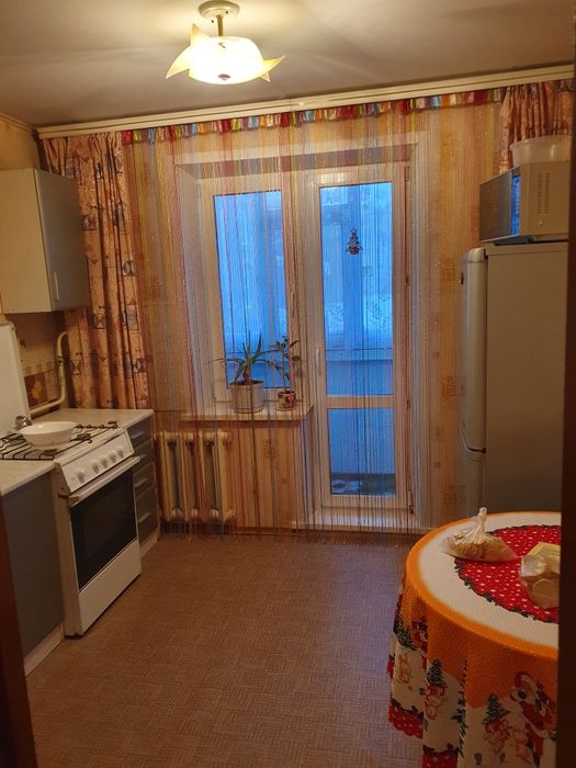 Сдам 2 комнатную ул.пл.КСК