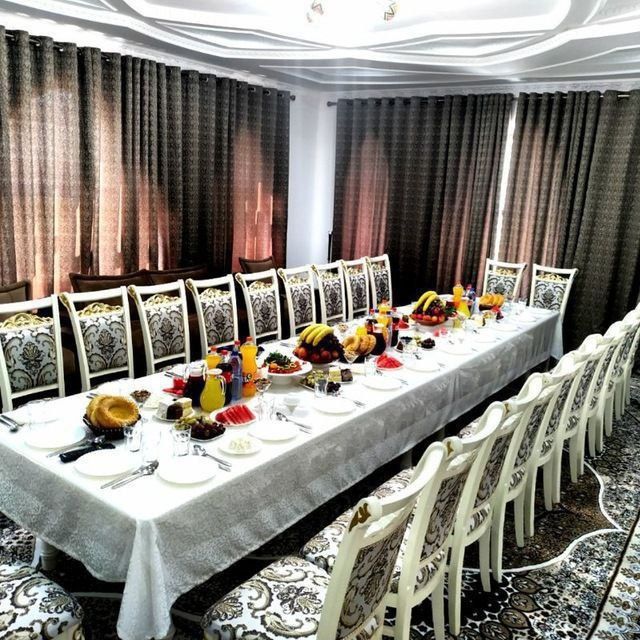 Сдаётся готовый кафе Алмазарский Район Ибн Сино 842м2