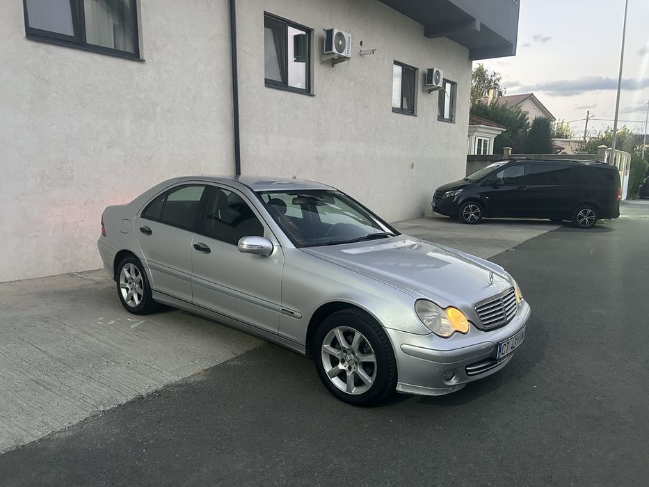 MERCEDES-BENZ C-Class 2005 — imagine 2