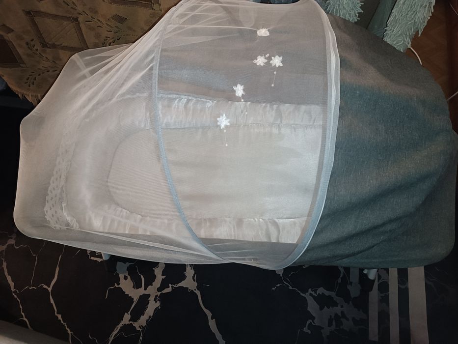 Продам кроватку детскую манеж