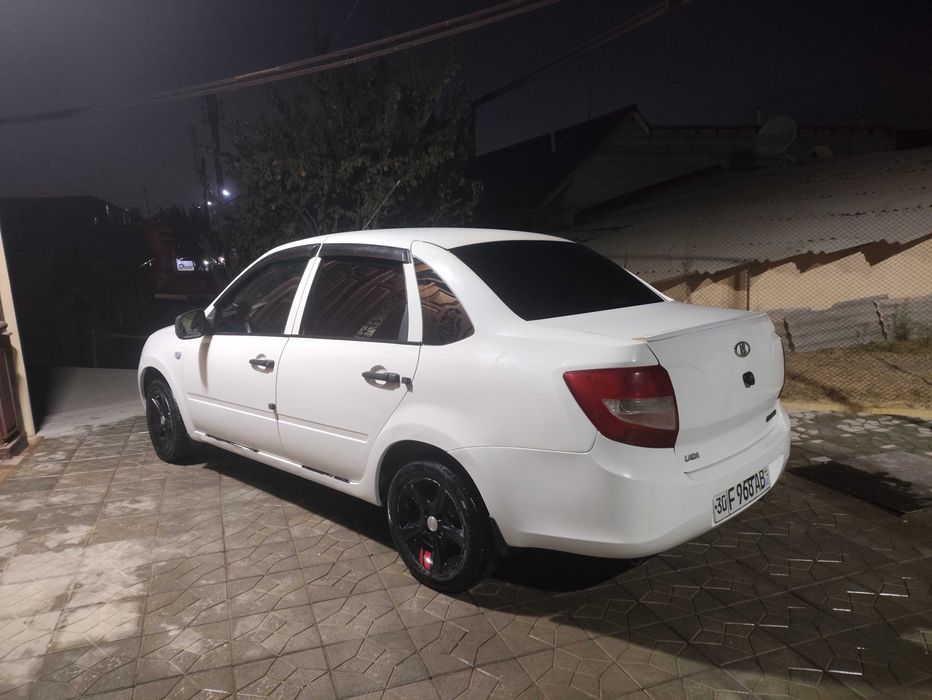 Lada granta 2013
