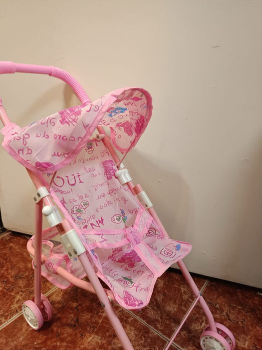 Продавам играчи за момиче и момче