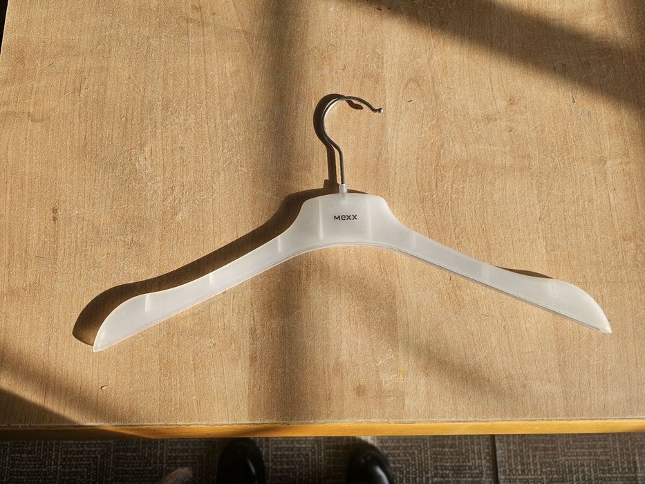 Продам плечики для одежды