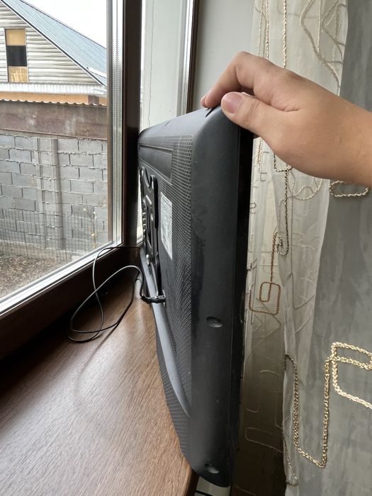 Продам телевизор