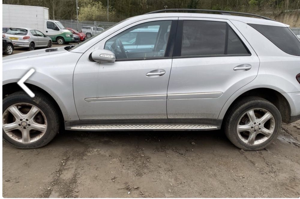 Mercedes   ML320