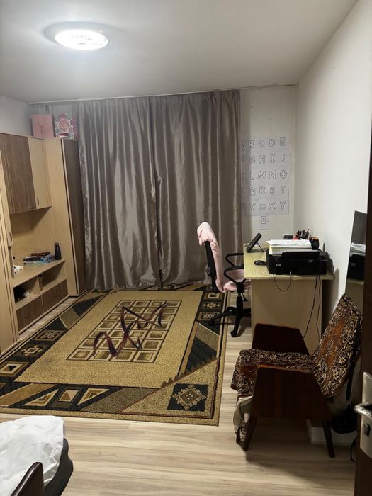 Caut colegă apartament!