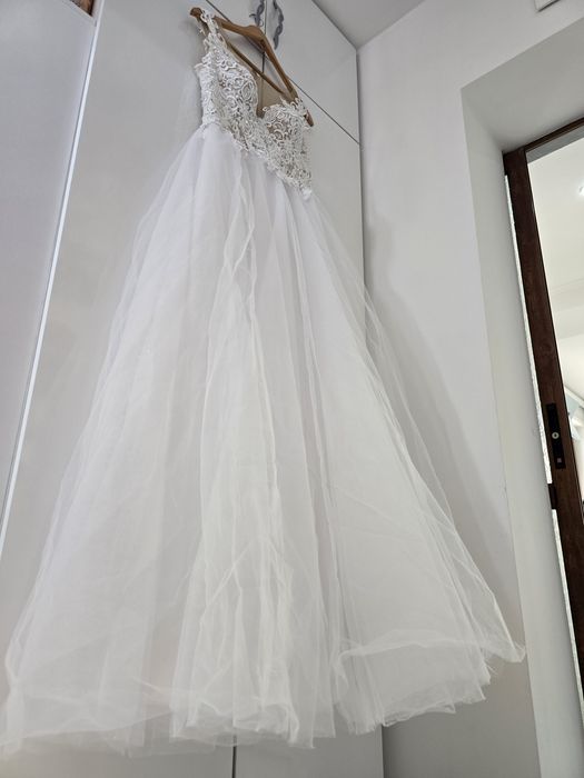 Продавам булчинска рокля