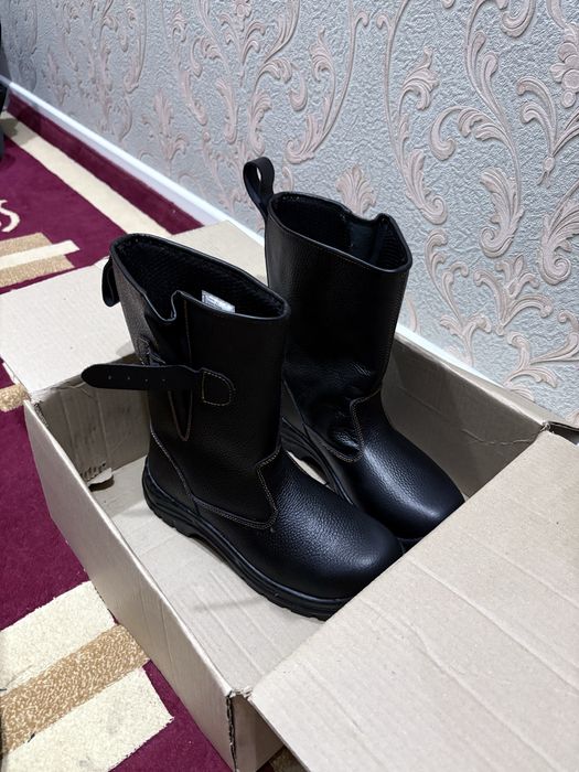 Сапоги зимныи и летныи