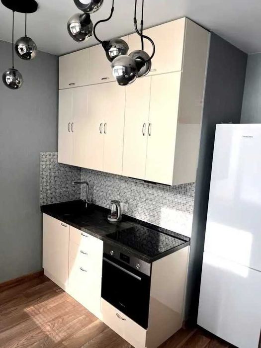 Дава се под наем Двустаен апартамент в София, Зона Б-18 - 70 кв.м за 408 € - Снимка #1