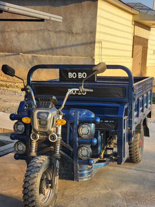 Sotiladi 10 miln  soʻm kelishiladi