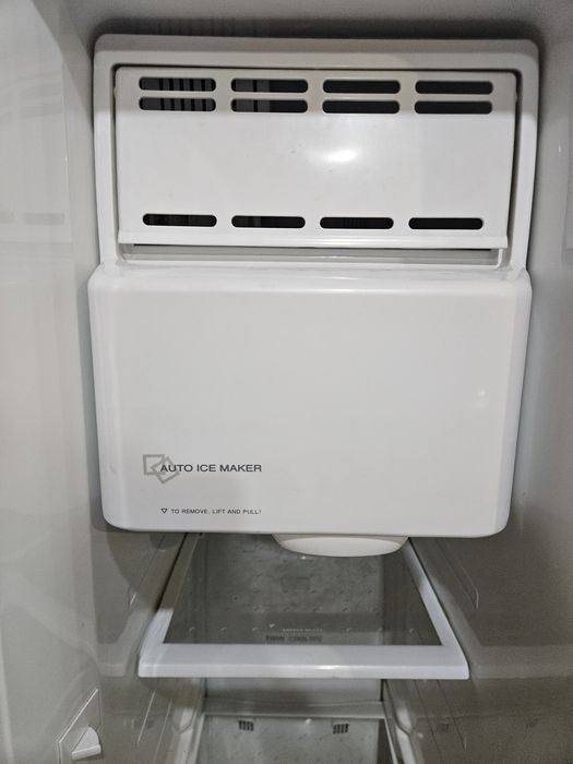 Холодильник Samsung side bi side