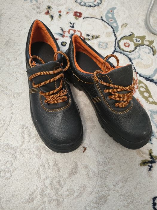 Рабочий обувь. 39 лето