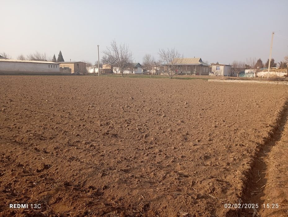 Oltinsoy tumani Jiyanbobo MFY 27 sotix yer sotiladi