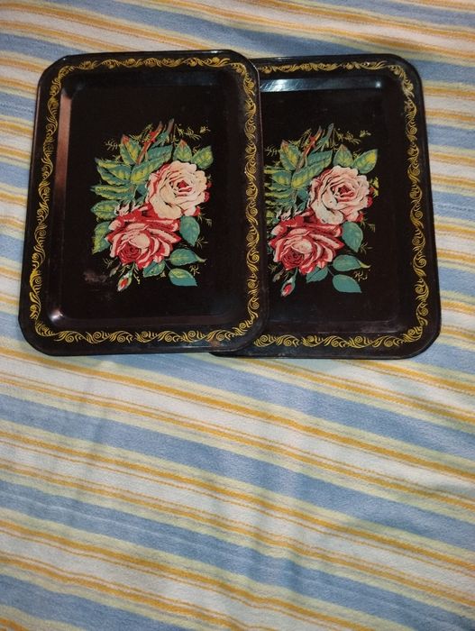 Сотилади железный поднос