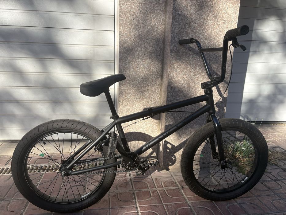 Велосипед BMX KINK 2021