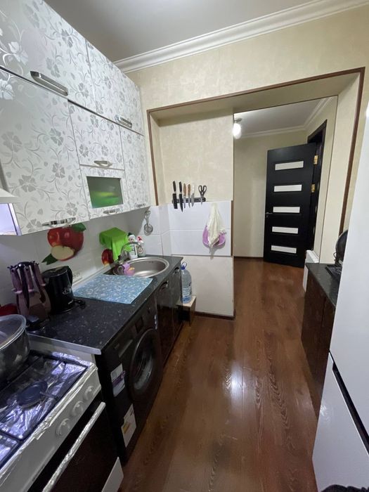 Продаеться квартира вторичная кирпичный доме 2/4/4  ориентир IT парк.