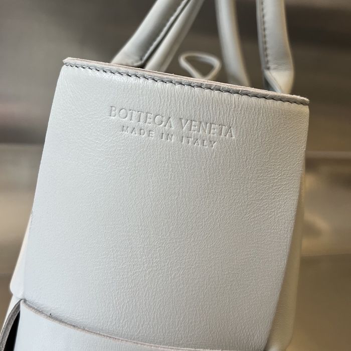 Geanta Bottega Veneta Arco Tote 30cm gri, Premium