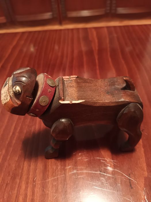 Casetă Bulldog vintage