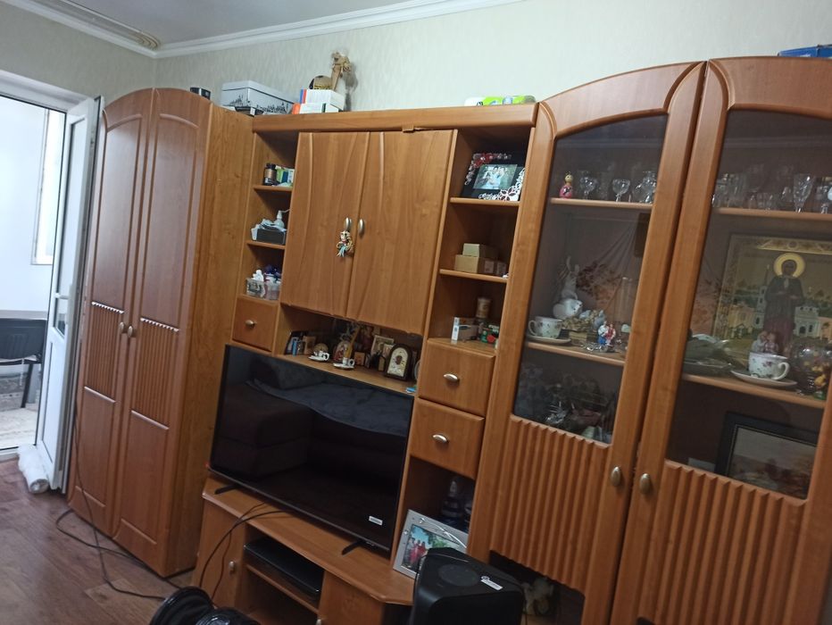 Продам стенку  б/у