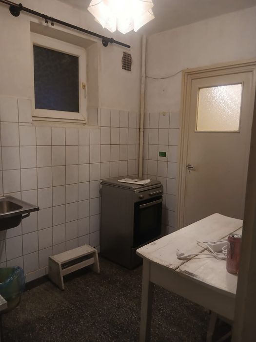 Cărăm moloz și debarasăm mobila veche