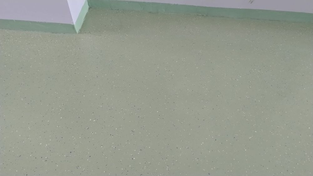 Vând vopsea epoxidică pentru hale 120m²+