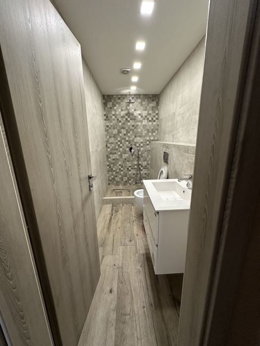 Дава се под наем Тристаен апартамент в София, Лозенец - 165 кв.м за 1500 € - Снимка #4