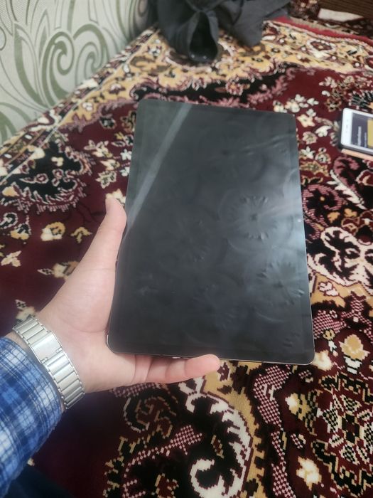 Galaxy Tab S8 5G Sotiladi Srochno