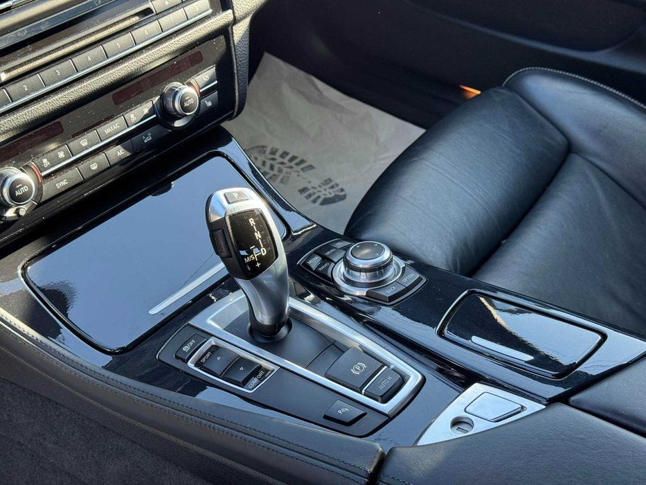 Продавам  BMW 530D M Packet