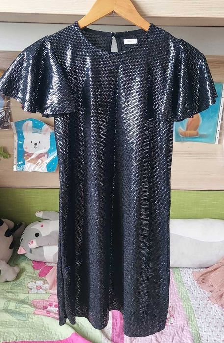 Нарядное платье для девочки