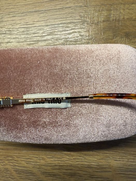 Miu Miu розови очила