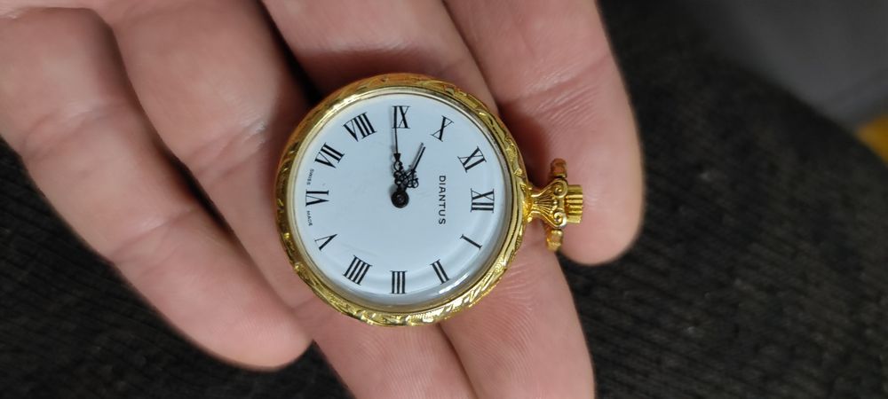 ceas mecanic Diantus placat aur