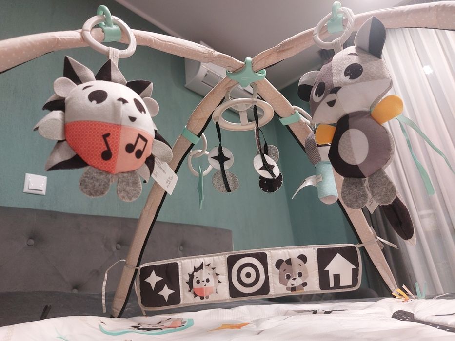 Активна гимнастика Tiny Love Black & White Magical Tales