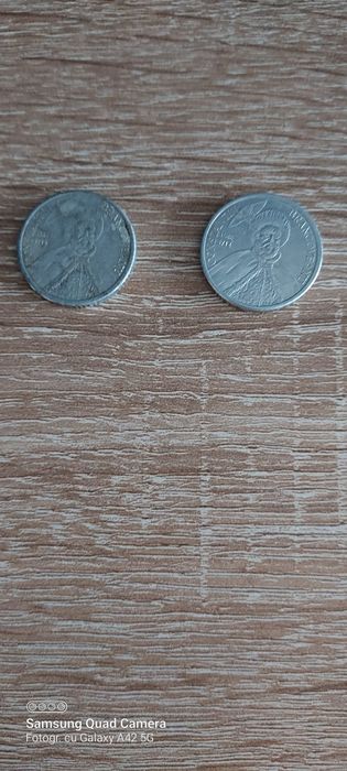 Vând monede vechi