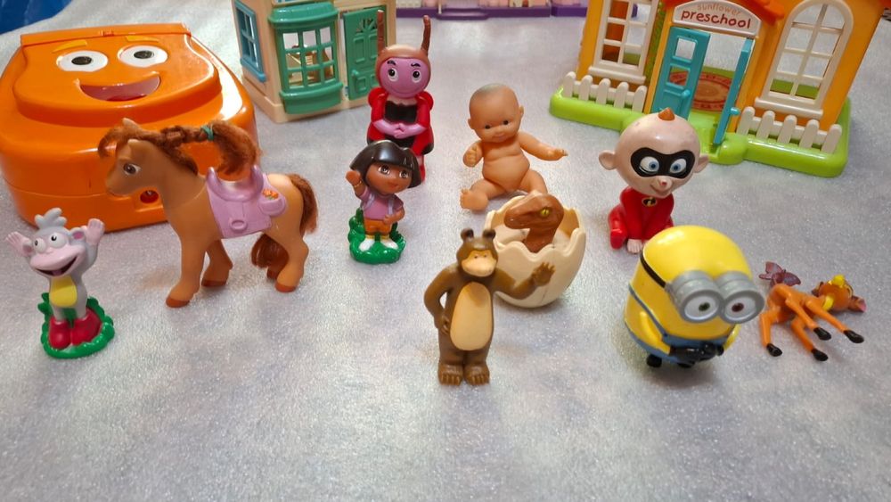 Домики и разные игрушечки