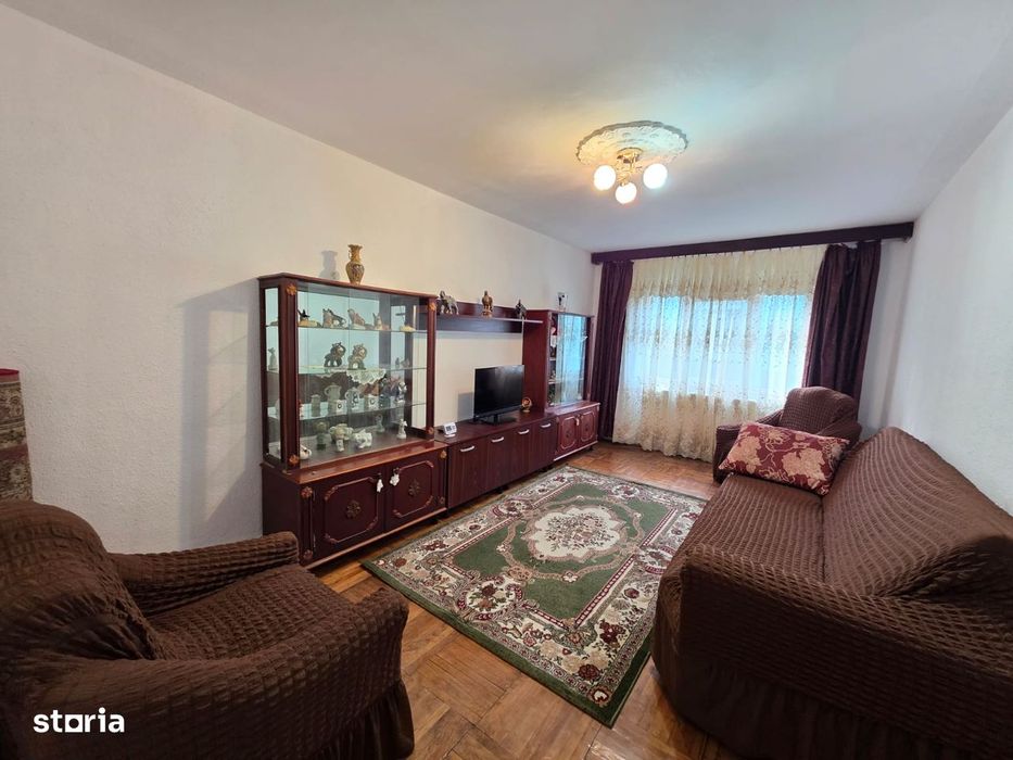 2 camere, decomandat, str. Panaite Donici (zona Spitalului Vechi)