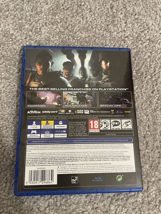 PS4 inpecabil doua manete și 1 joc