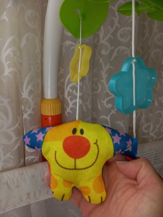 WINFUN Нова музикална въртележка с лампа прожектор!