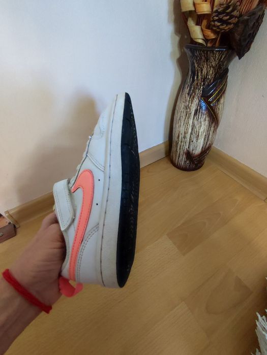 Маратонки nike uk 6.5 eur 23.5 обувани веднъж